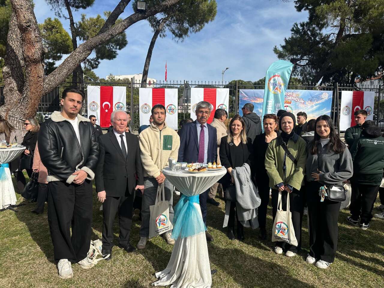 Muğla’da Gençliğin Yılı Başladı: Valilik Bahçesi Umut, Coşku ve Genç Seslerle Doldu 11